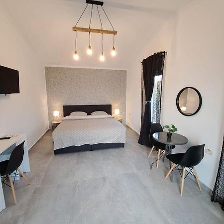 Kevin&Jessica Rooms Giarmata Bagian luar foto