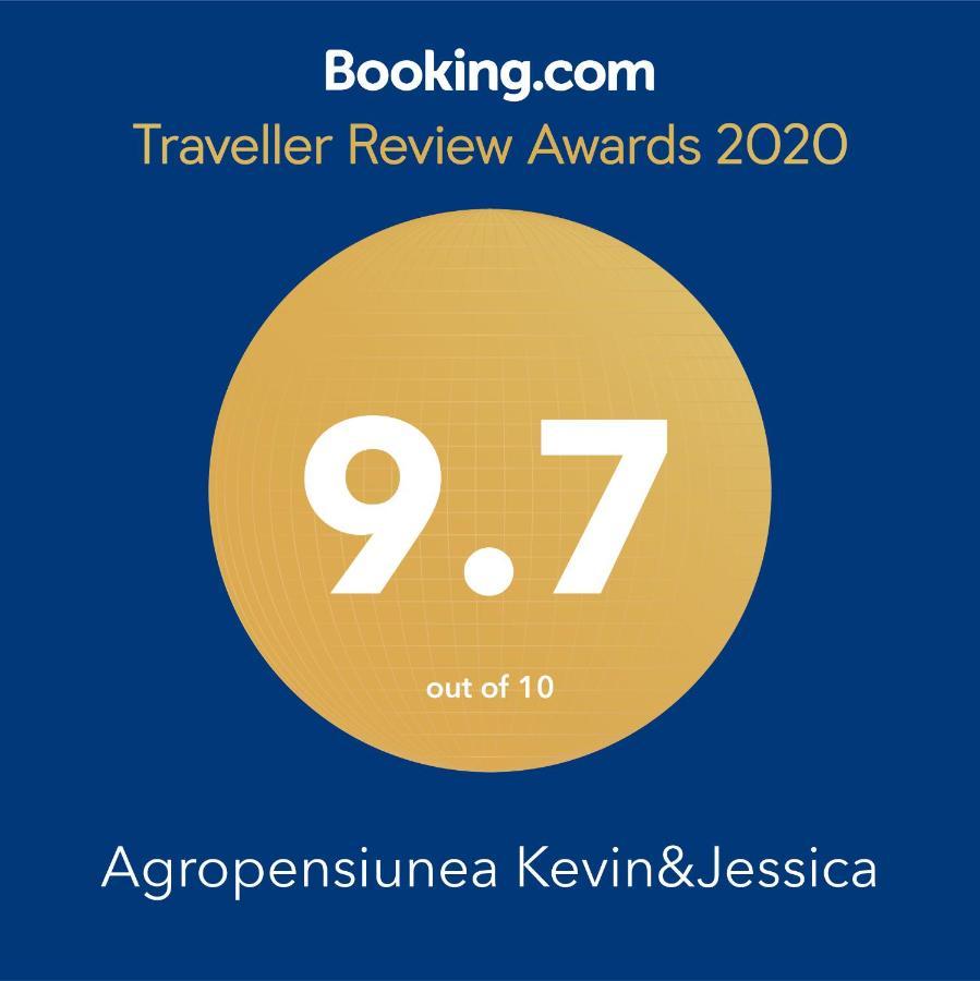 Kevin&Jessica Rooms Giarmata Bagian luar foto